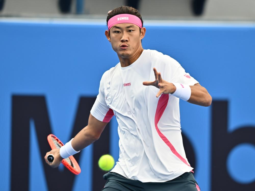 前的銳利嗅 前的銳利嗅